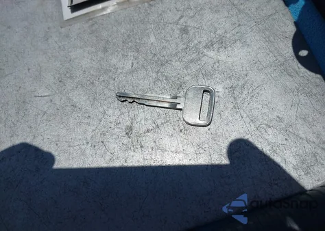 2010 Toyota Matrix z USA, uszkodzony, nr VIN 2T1KU4EE6AC325638